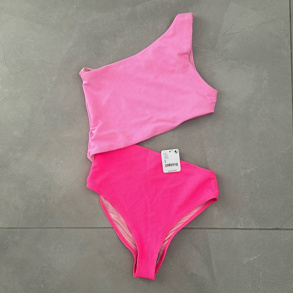 Beach Riot Celine Swimsuit Size Small unworn with tags!